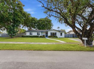 10512 SW 124th Pl, Miami, FL 33186