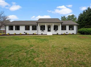 530 Old Pendleton Rd, Easley, SC 29642