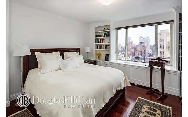 Sold by Douglas Elliman | media 7