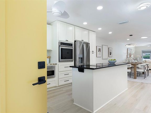 2nd image of 382 BOCA CIEGA POINT BOULEVARD S