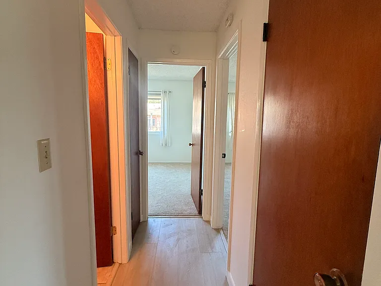 925 Madison St #2 — Photo 13