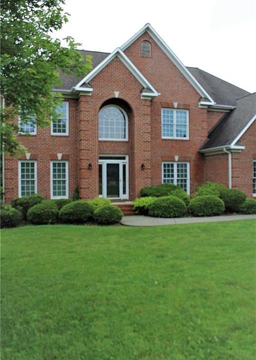 1st image of 705 Chestnut Hill Ct