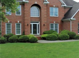 705 Chestnut Hill Ct, Greensboro, NC 27455