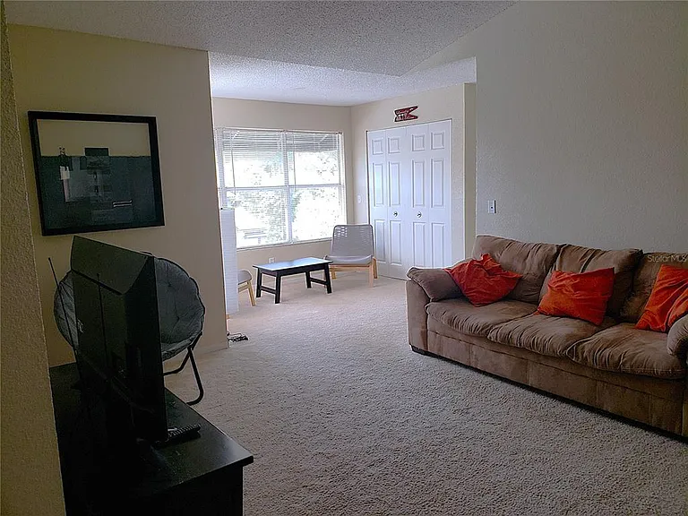 5120 Conroy Rd #31 — Photo 2