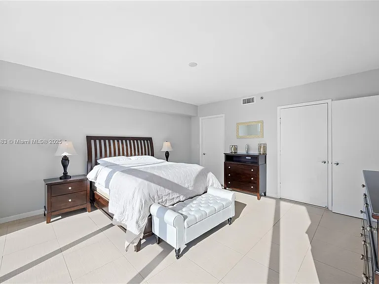 1830 S Ocean Dr #1807 — Photo 22