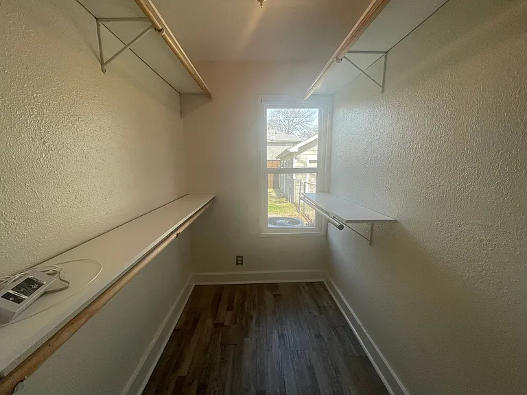 3320 W 5th St — Photo 19