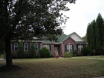 2nd image of 9401 Magnolia Estates Dr