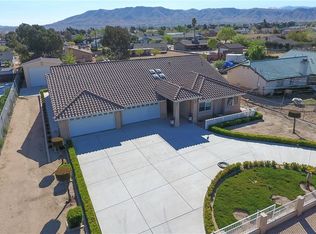 8051 Sherborn Ave, Hesperia, CA 92345