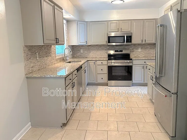 6741 Windyrush Rd — Photo 10