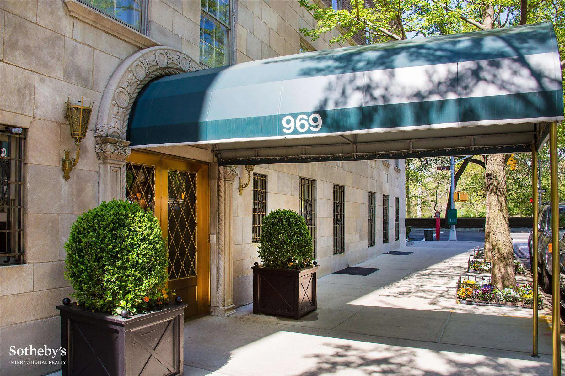 969 Fifth Avenue #4 in Lenox Hill, Manhattan | StreetEasy