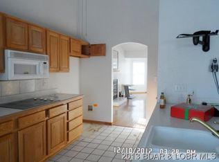 192 Royal Point Ct, Four Seasons, MO 65049