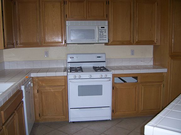 4th image of 3735 E Avenue S12