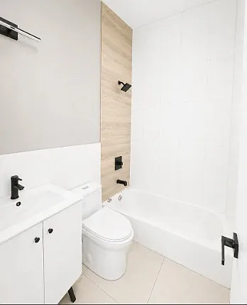 81 Auburn St #1A — Photo 3