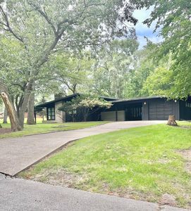 620 N Pike St, Gary, IN, 46403