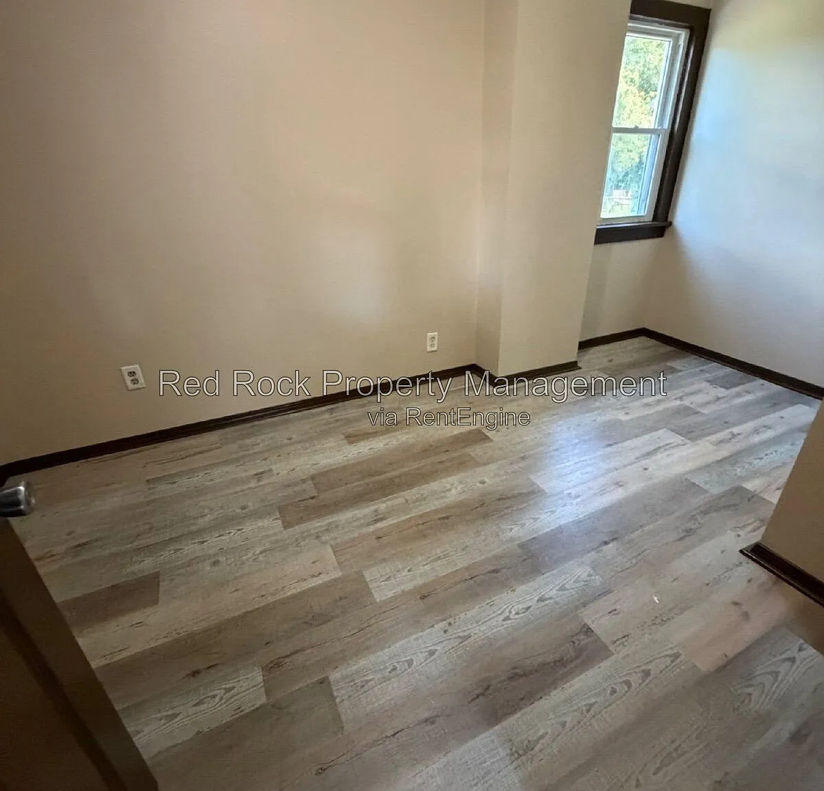 3 bed, 1.5 bath, 920 sqft, $1,525 — Photo 4