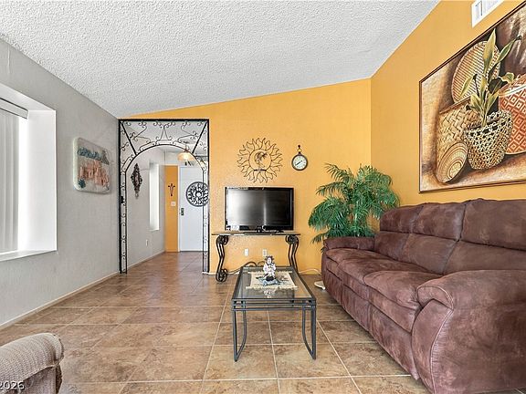 5th image of 3086 Leandro Ct