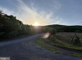 55 Grimaldi Way, Hedgesville, WV 25427