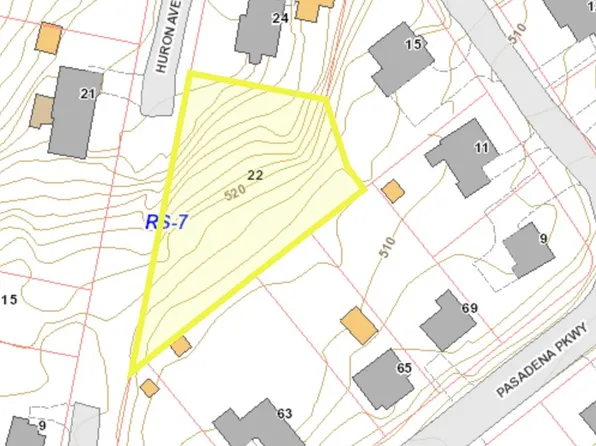 22 Huron Ave, Worcester, MA 01605