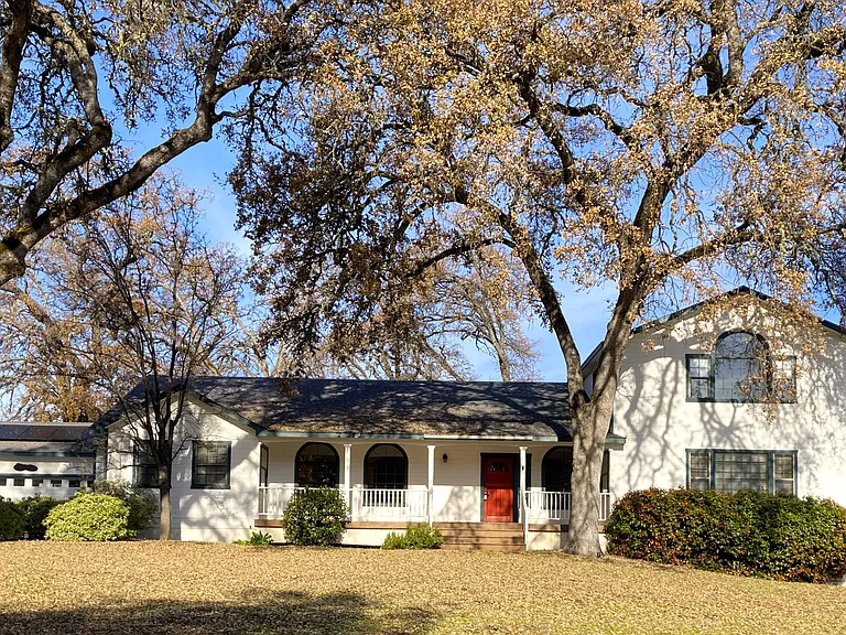 Cedar Hill Way — Photo 2