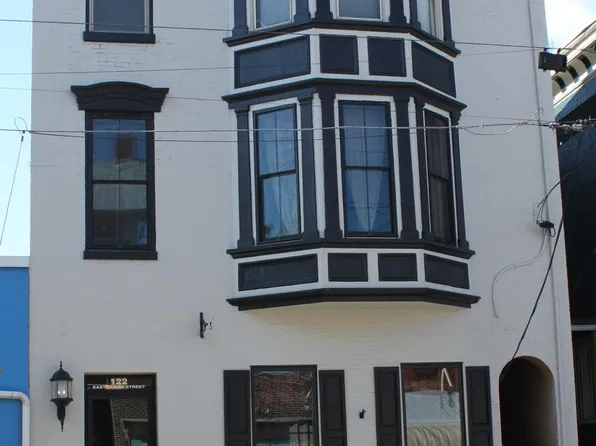 122 E Queen St APT 1, Chambersburg, PA 17201
