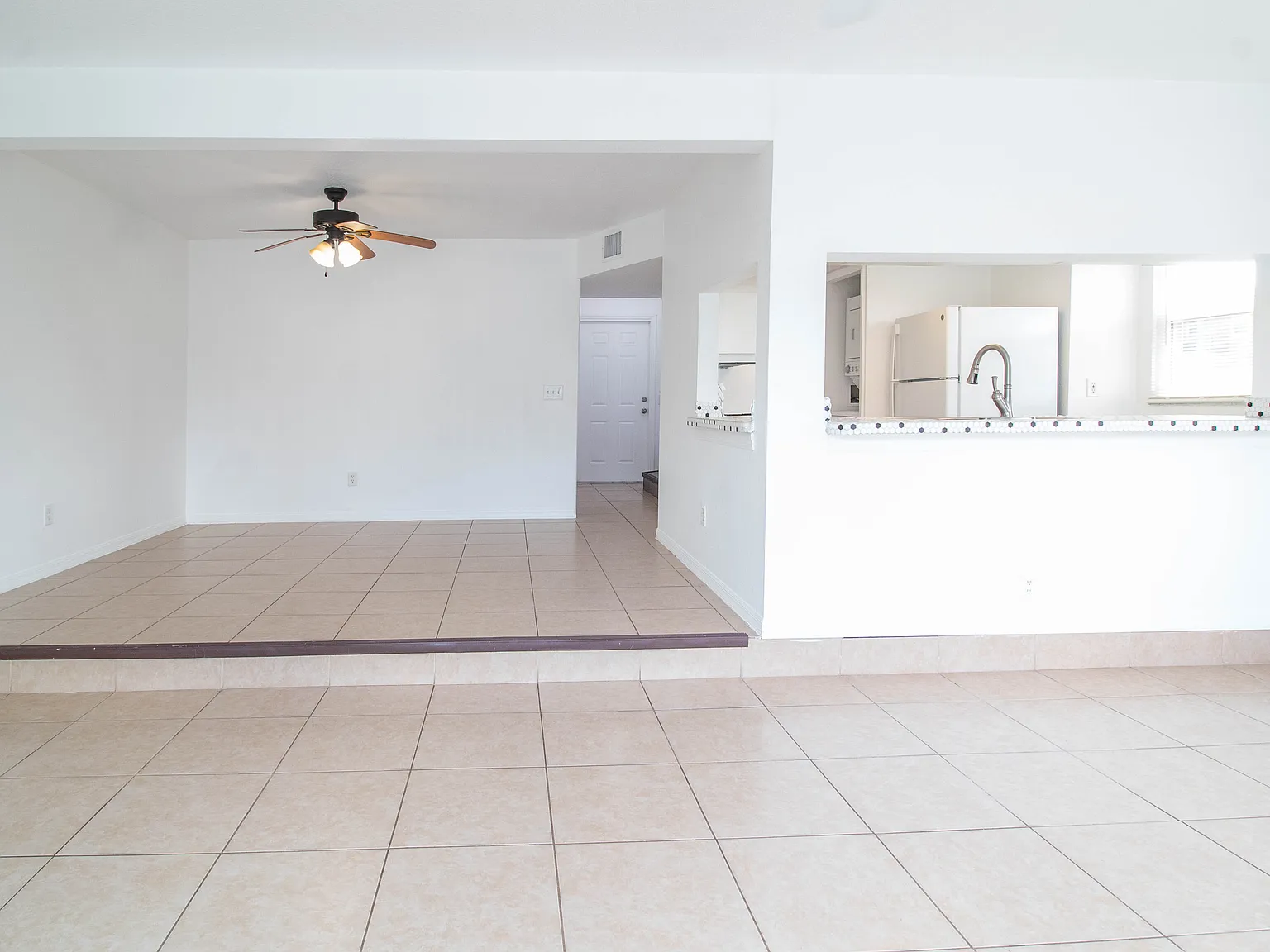 3 bed, 1424 sqft, $1,750 — Photo 3