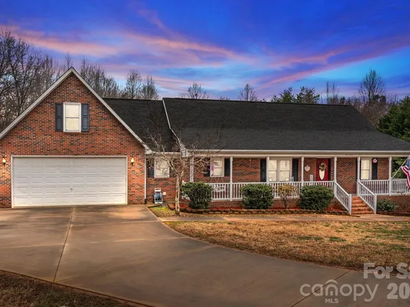 3156 Teresa Dr, Lincolnton, NC 28092