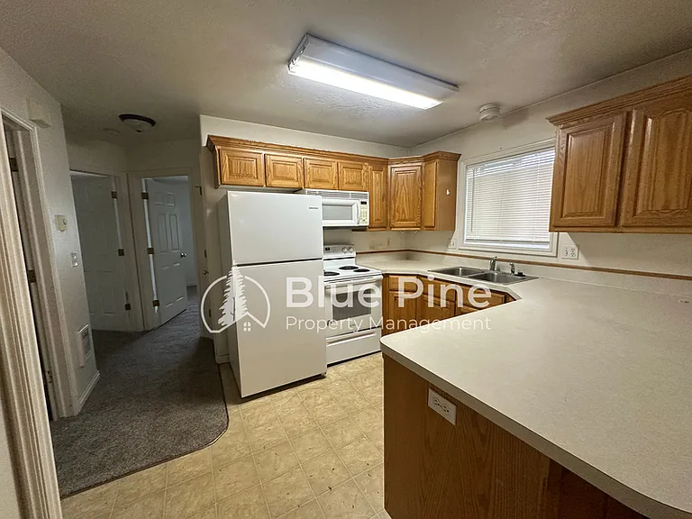 3156 E Chasewood Dr #3 — Photo 3