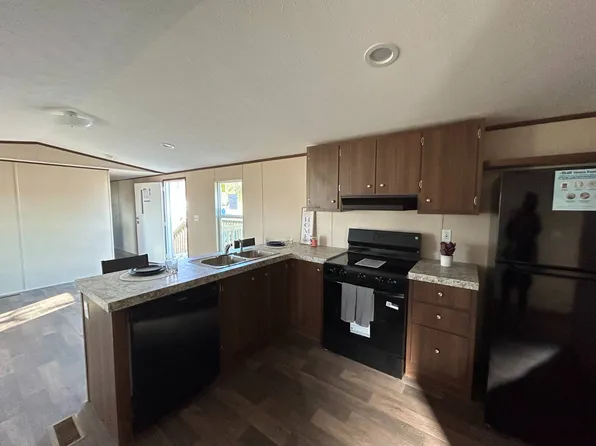 8 Cumbie Rd #8, Fountain Inn, SC 29644