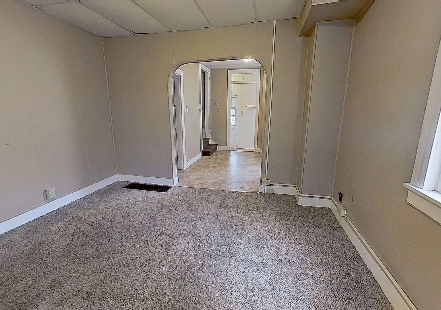 Comfortable Two Bedroom Duplex — Photo 4