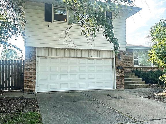2nd image of 11804 S Kolin Ave