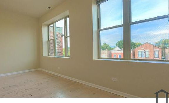 3rd image of 1633 S Homan Ave #3F