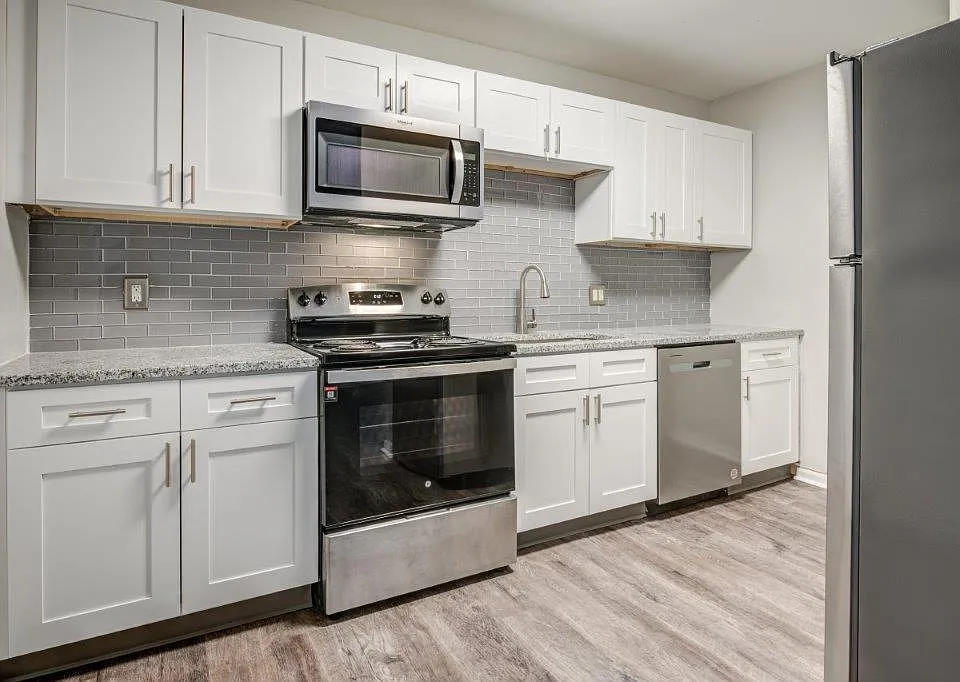 The Summit at Ridgewood Apartment and Townhomes
