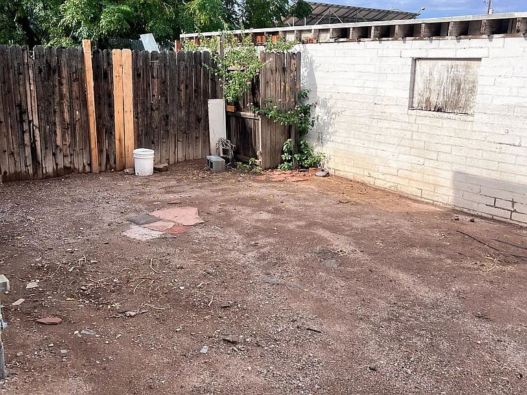 220 E Fort Lowell Rd #2 — Photo 17