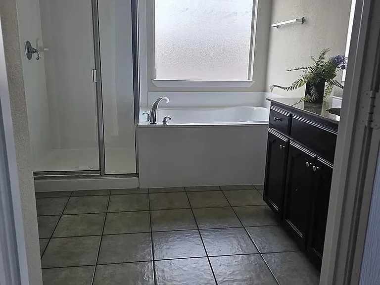 5804 Melanie Ct — Photo 10