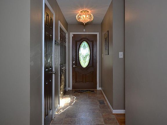 3rd image of 1054 S Oden Dr