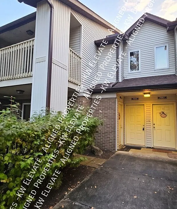 7095 Village Dr