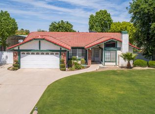 17700 Buckboard Dr, Bakersfield, CA 93314