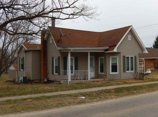 302 N Coal St, Colchester, IL 62326