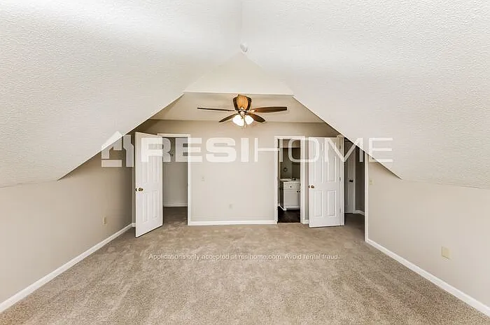 2406 Iron Horse Dr — Photo 10