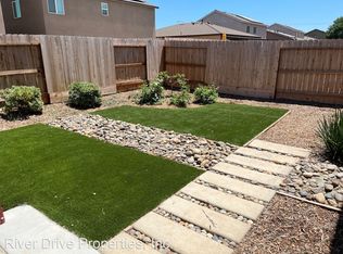 80 Medieval St, Merced, CA 95341