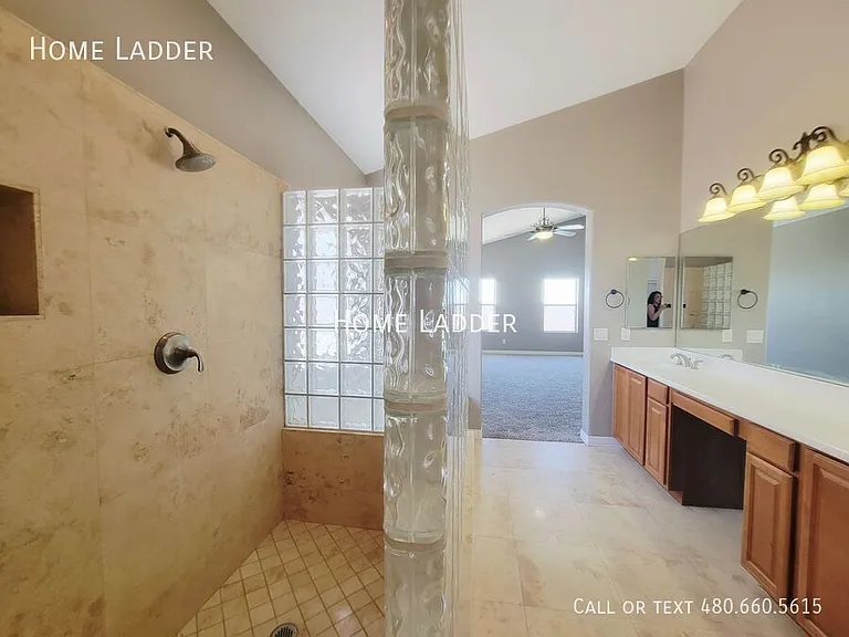 9030 S 10th Dr — Photo 22