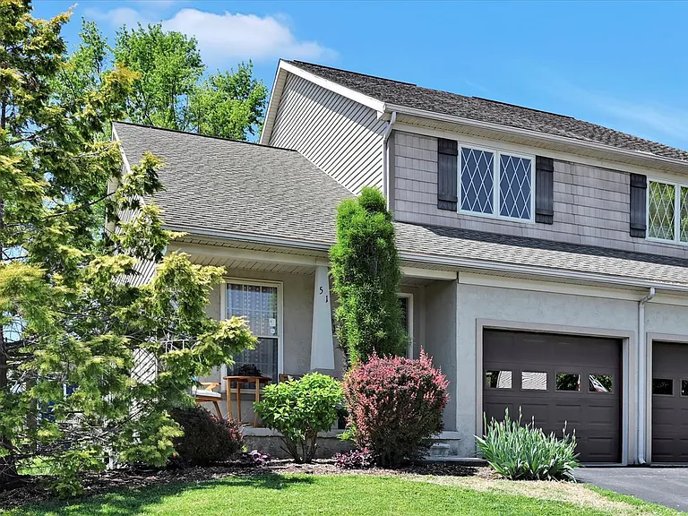 51 Eagle Dr — Photo 2