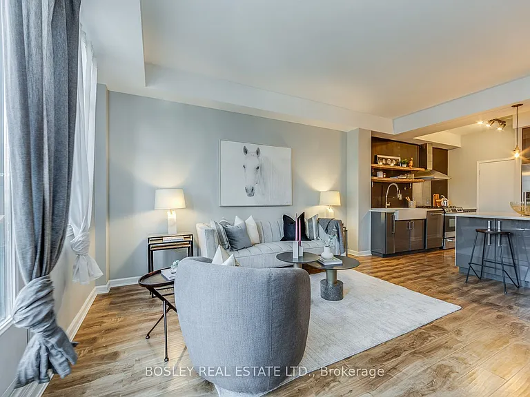 500 Richmond St W #319 — Photo 9