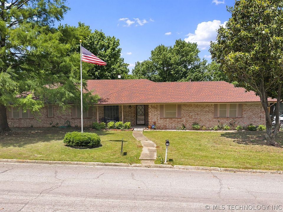 1st image of 113 Circle Dr