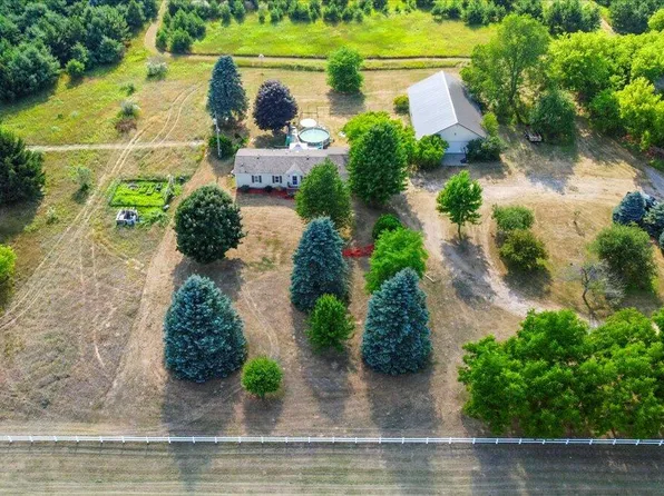 11383 Bale Rd, Lakeview, MI 48850