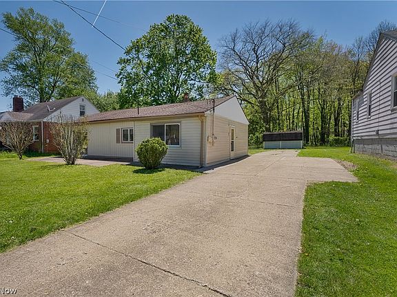 3rd image of 4365 Burkey Rd