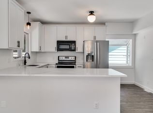 2422 Howard St NE #1, Minneapolis, MN 55418