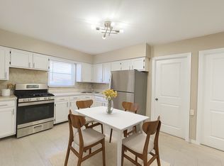 90 Lincoln St #1, Jersey City, NJ 07307