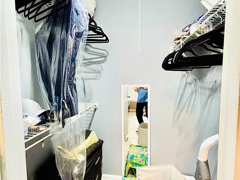 108 Barrington Dr #1 — Photo 10