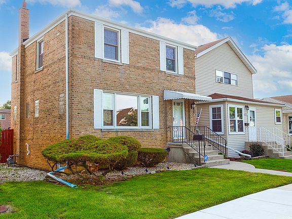 3rd image of 4033 N Oketo Ave